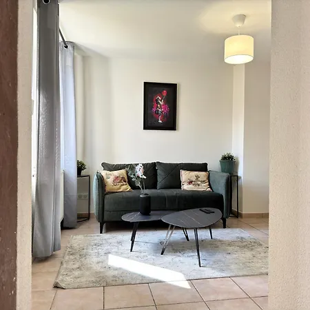 Convenient With Private Parking, Smart Tv & Bike Trails Nearby * Monswiller