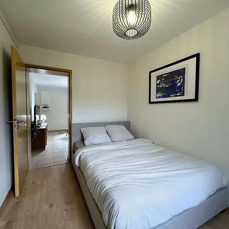 Convenient With Private Parking, Smart Tv & Bike Trails Nearby Monswiller