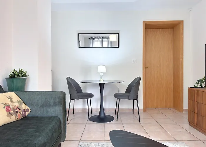 Intimiste - Parking Prive, Smart Tv, Proche Des Itineraires Velo Appartement *